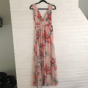 Lulu’s Pink Garden Meandering Floral maxi dress